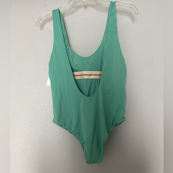 Mai bodysuit - Picture 2 of 3